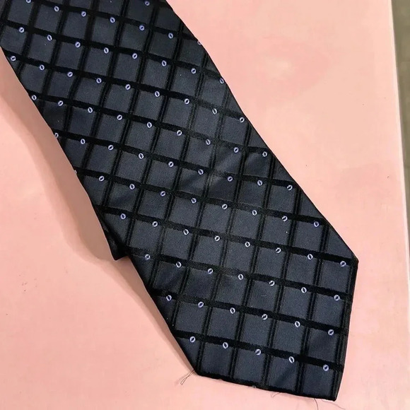 Bergamo New York Blue Tie - Picture 2 of 7